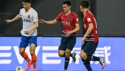 mk体育APP-泰山沿用首发延续胜利？徐新战广州队无回避条款